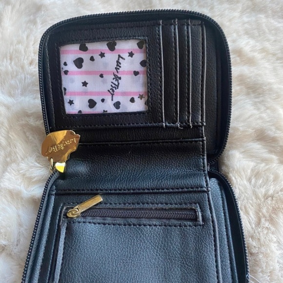 SOLD - Picture 5 of 6